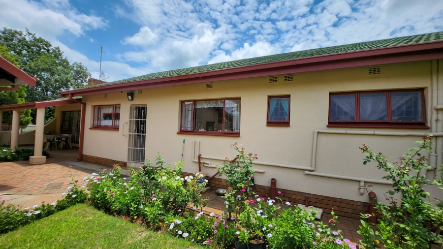 3 Bedroom Property for Sale in Stilfontein Ext 4 North West